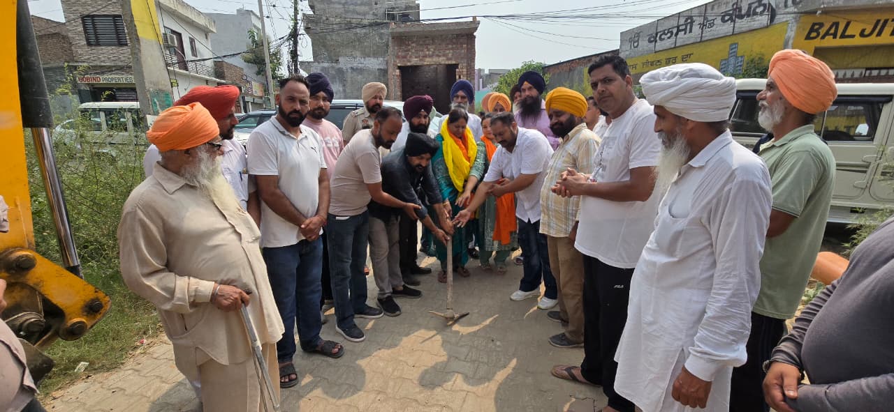 ਵਿਧਾਇਕ ਛੀਨਾ ਵੱਲੋਂ ਵਾਰਡ ਨੰਬਰ 38 ‘ਚ ਜਲ ਸਪਲਾਈ ਤੇ ਸੀਵਰੇਜ ਕਾਰਜ਼ਾਂ ਦਾ ਉਦਘਾਟਨ